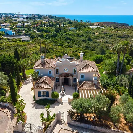 Villa Dos Piscos Lagoa (Algarve)