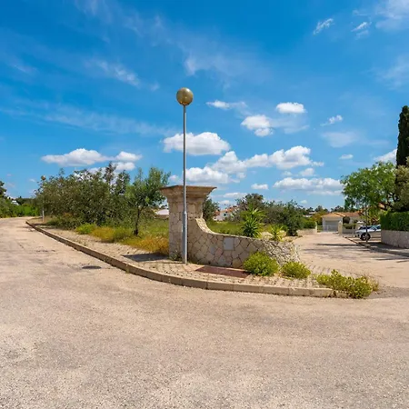 Dos Piscos Villa *