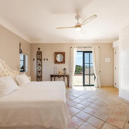 Villa Dos Piscos Lagoa (Algarve)