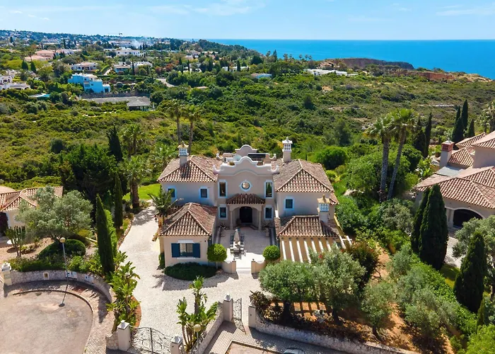 Villa Dos Piscos Lagoa (Algarve)