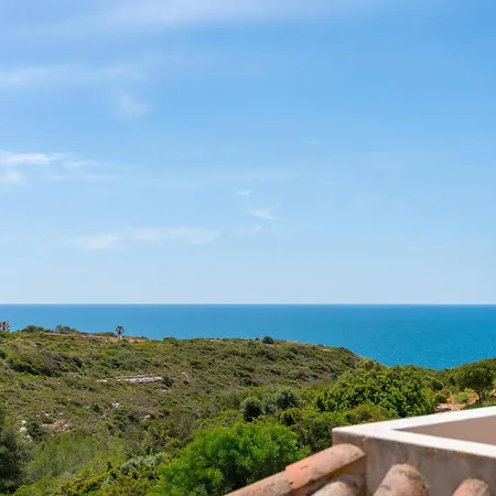 Dos Piscos Villa