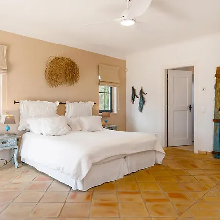 Villa Dos Piscos *